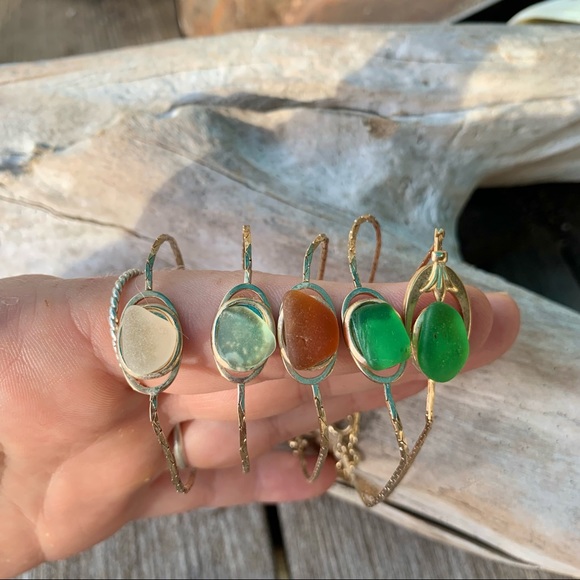 *SOLD*Frosted white sea glass charm bracelet - Picture 2 of 3